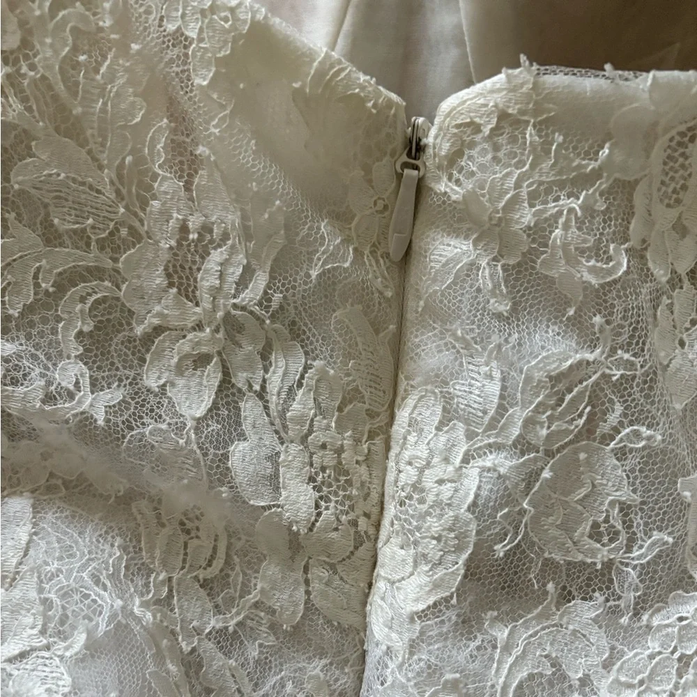 {NEW} Allison Webb Sutton Gown - Picture 6 of 10